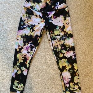 90 degree floral leggings Capri length